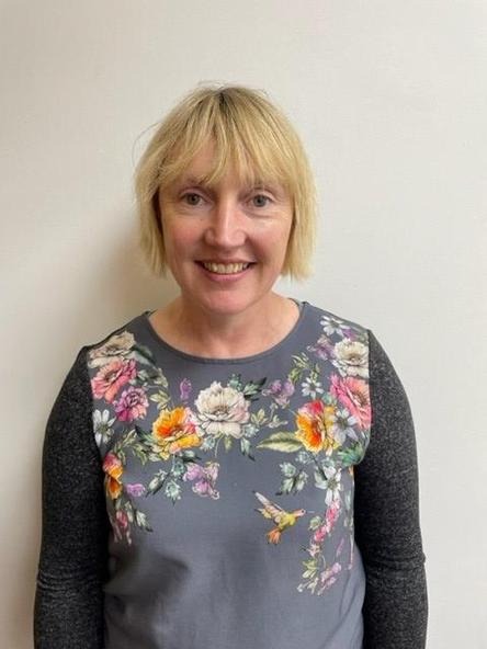 Photo of Miss Elliott